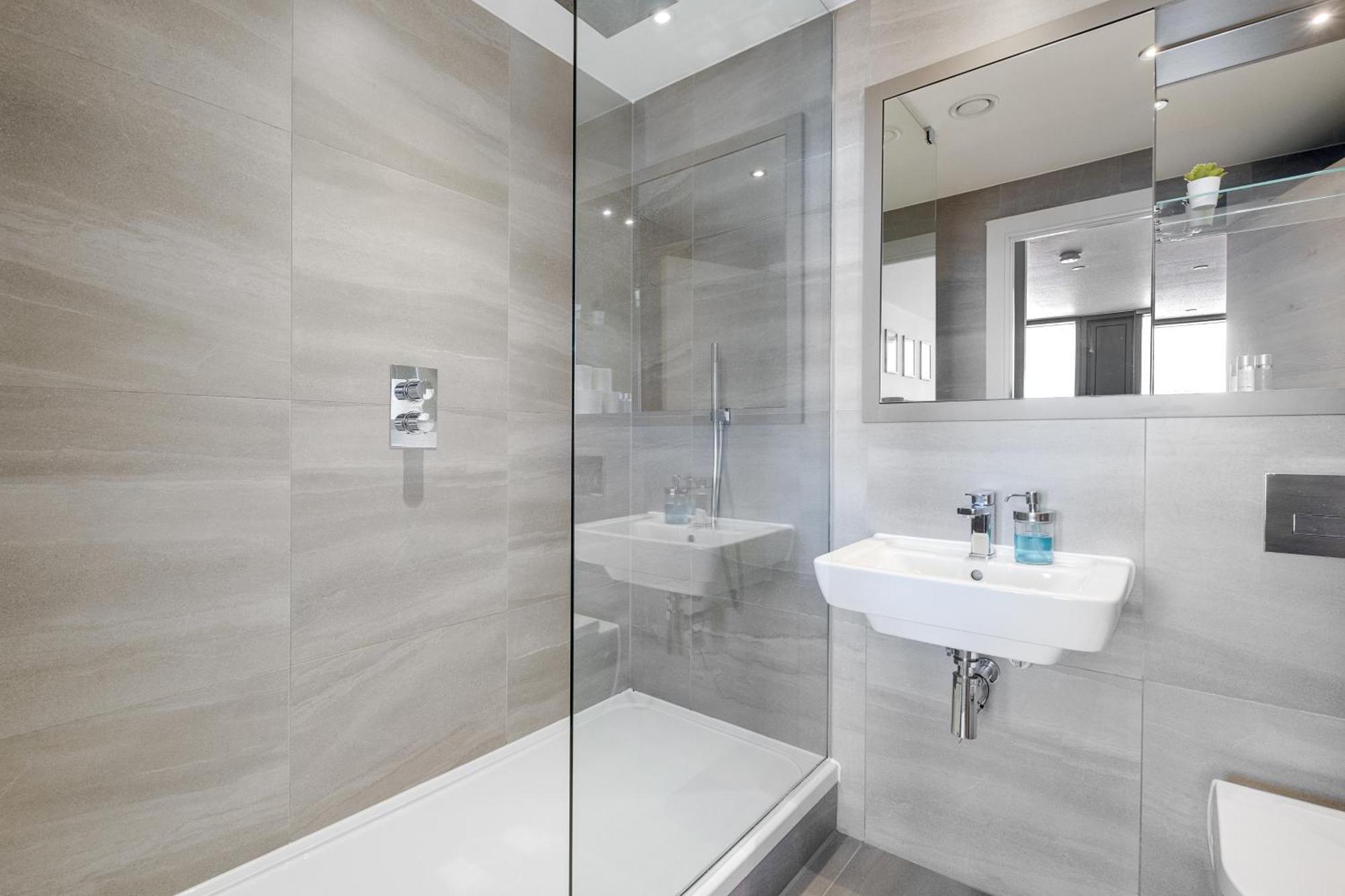 Mercian Luxury Serviced Apartments- Birmingham City Centre - Your Perfect Stay - Gym Rooftop Terrace Cinema Room Esterno foto